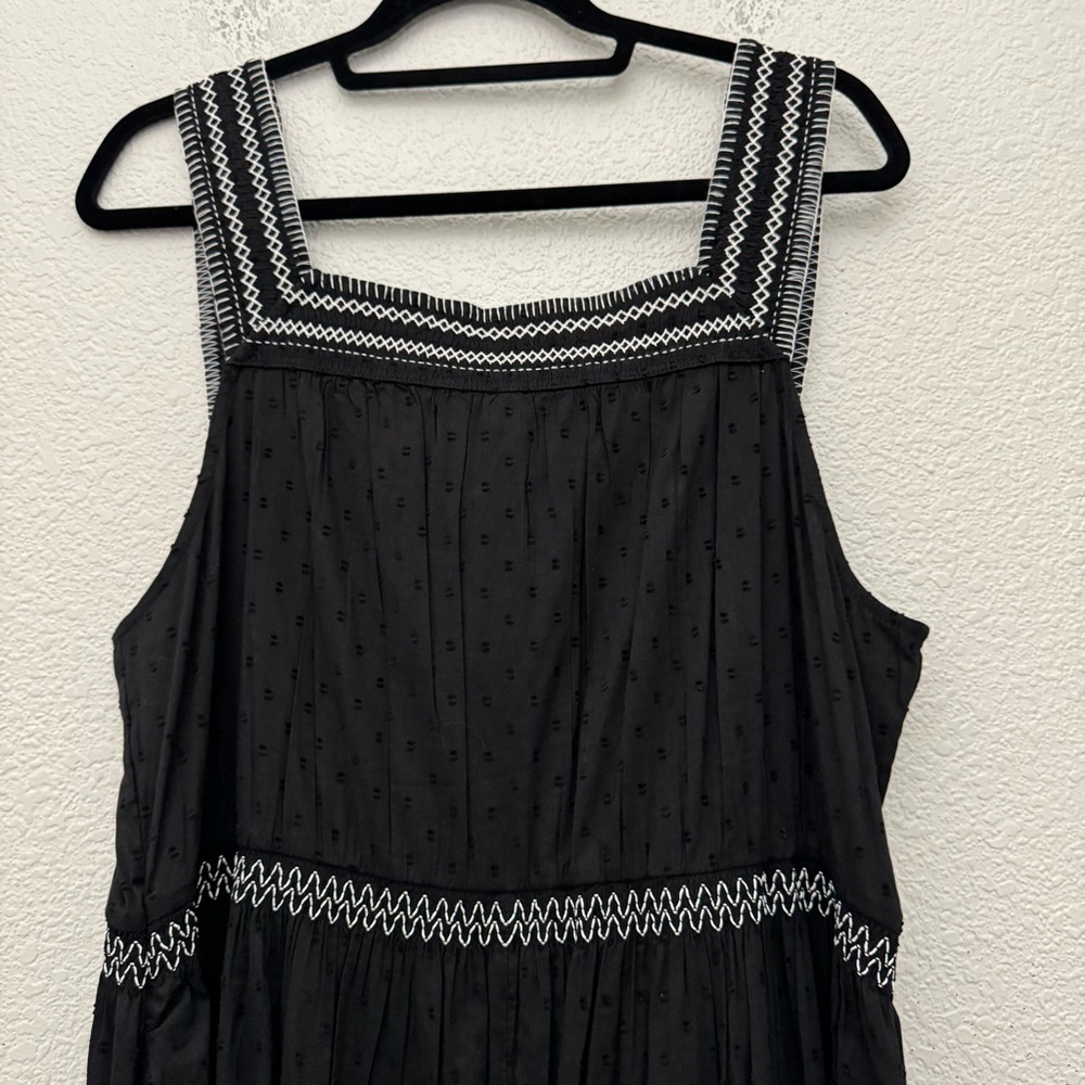 Old Navy Sleeveless Waist Defined Embroidered Clip Dot Maxi Dress Black NWT - Picture 12 of 16